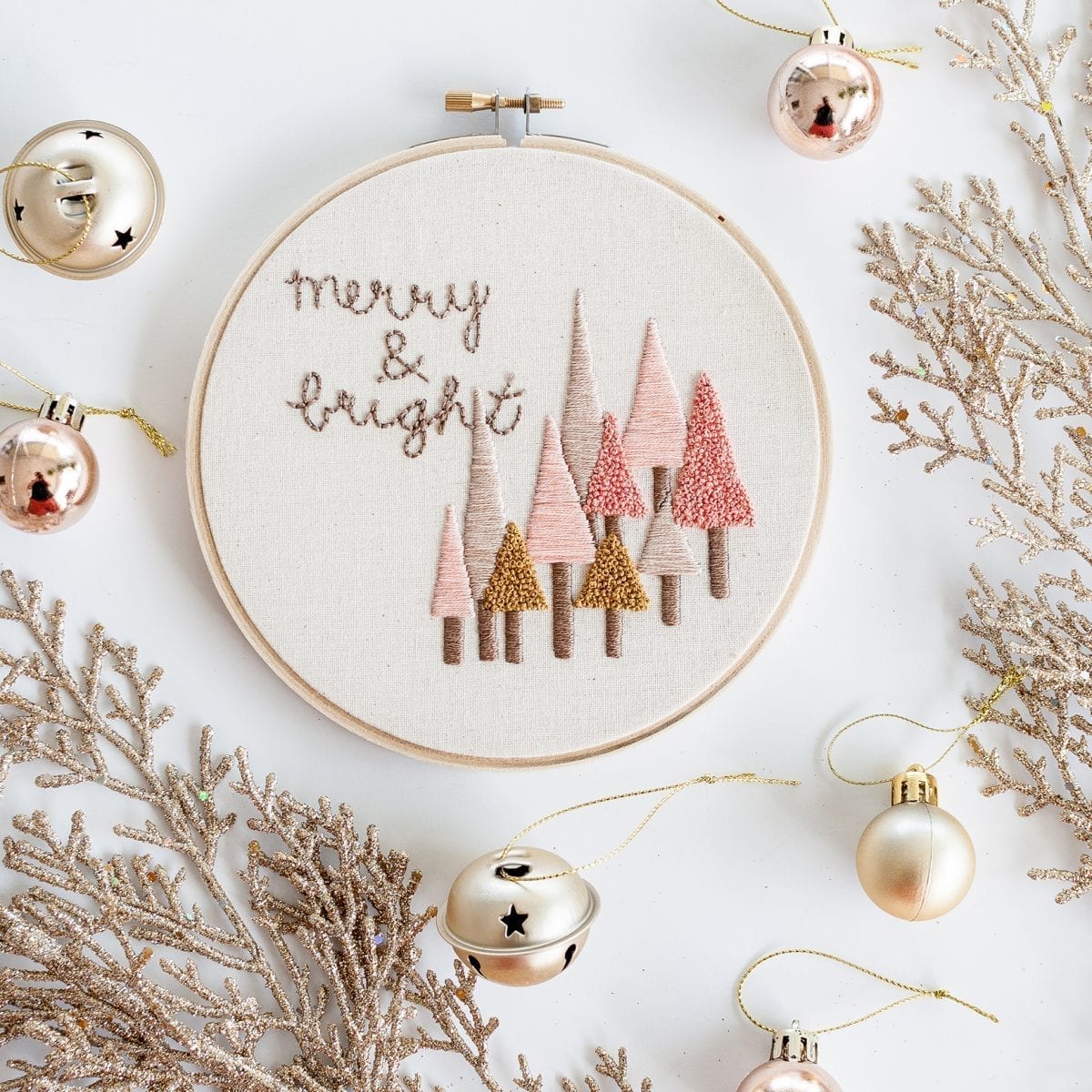 Do it Yourself Merry & Bright Embroidery Kit