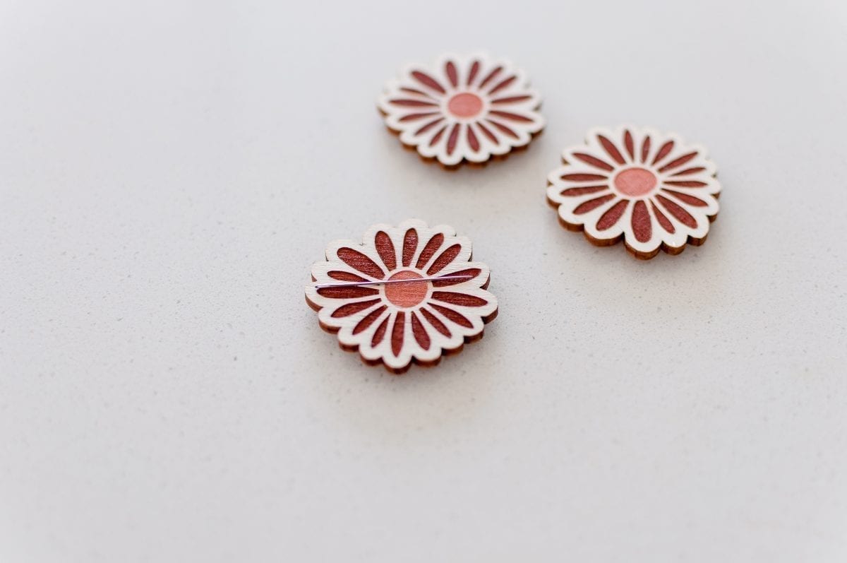 Hand Painted Wooden Embroidery Daisy Needle Minders